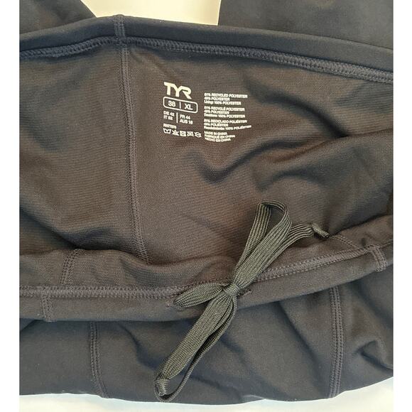 TYR Men's Standard Durafast One Jammer Swimsuit Shorts Black UPF Size 38 / XL - Picture 5 of 6